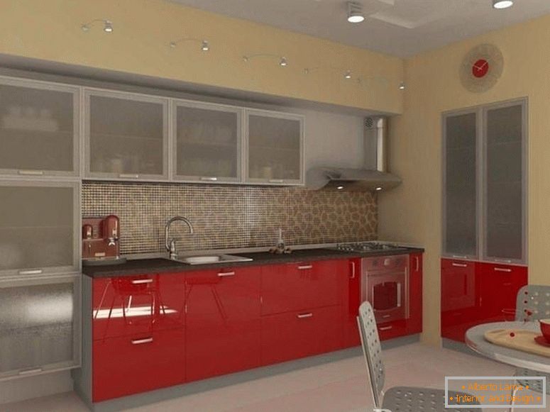 Kuchyně s červenými skříněmi