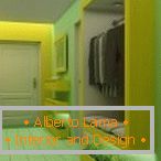 Interiér v žluté a zelené barvě
