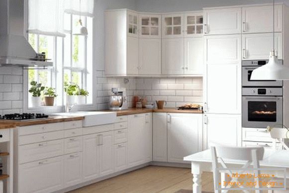 Rohové kuchyně pro malé kuchyně IKEA 2016