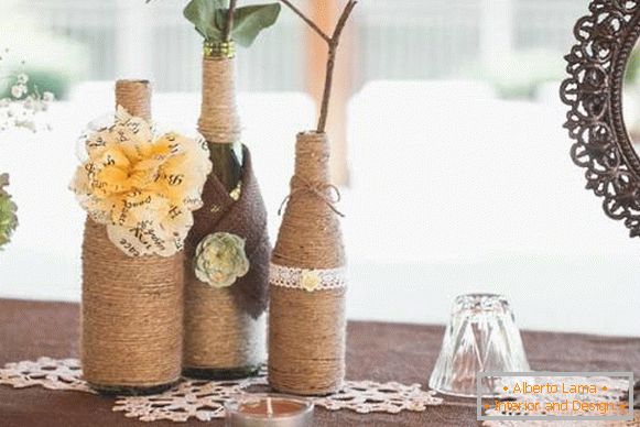 Vintage řemeslo - váza z láhve a motouzu