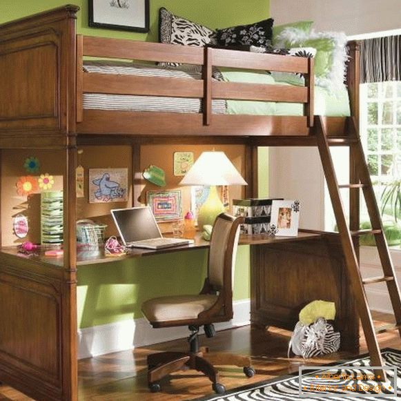 Dětské postele - foto loft postelí s pracovním prostorem