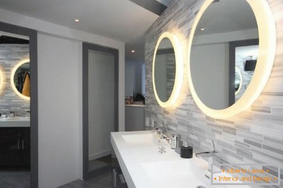 Kruhové zrcadlo pro koupelnu se světlem