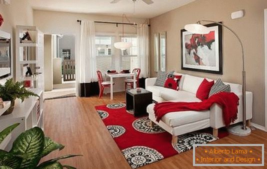 Moderní obývací pokoj v červené barvě