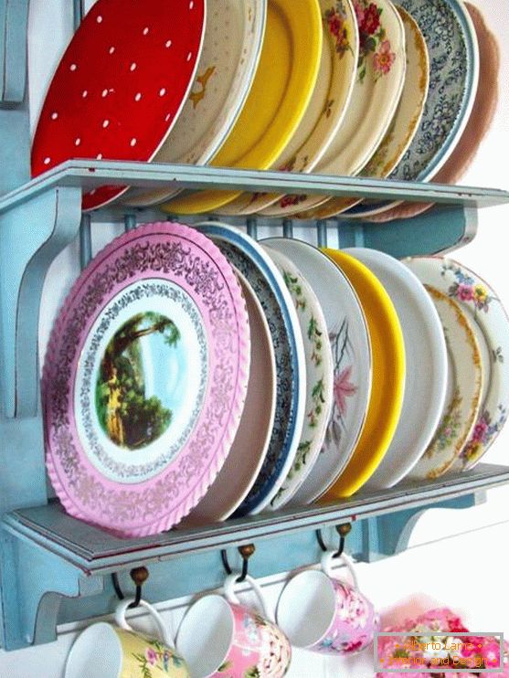 Vintage stylu: nádobí v interiéru