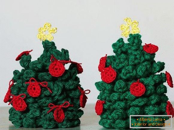 Pletená vánoční stromeček